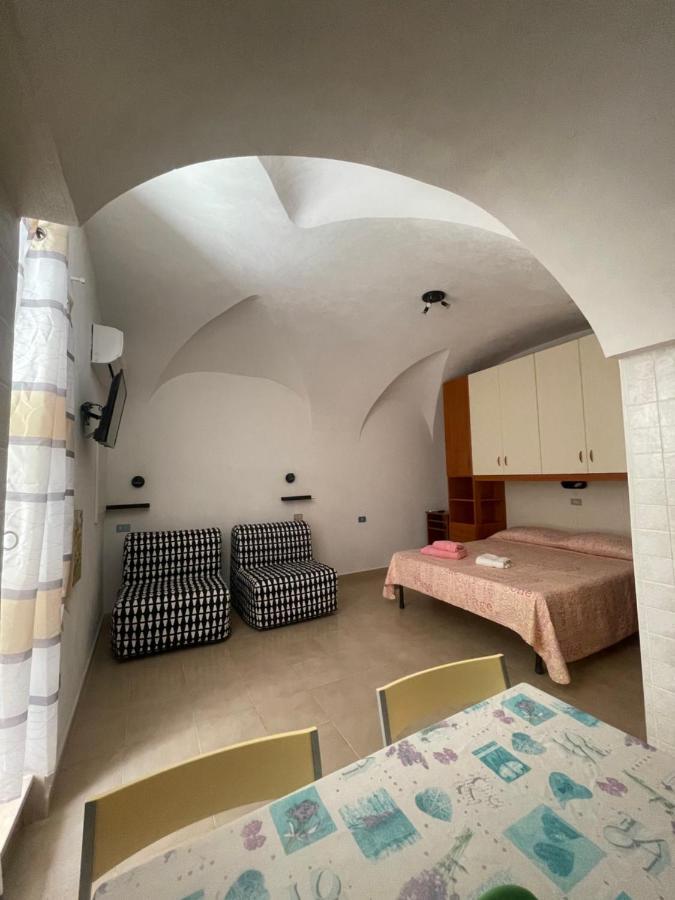 Dimora Nel Borgo Apartment Vieste Bagian luar foto